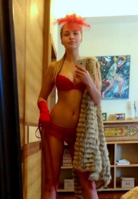 Проcтитутка Викуля